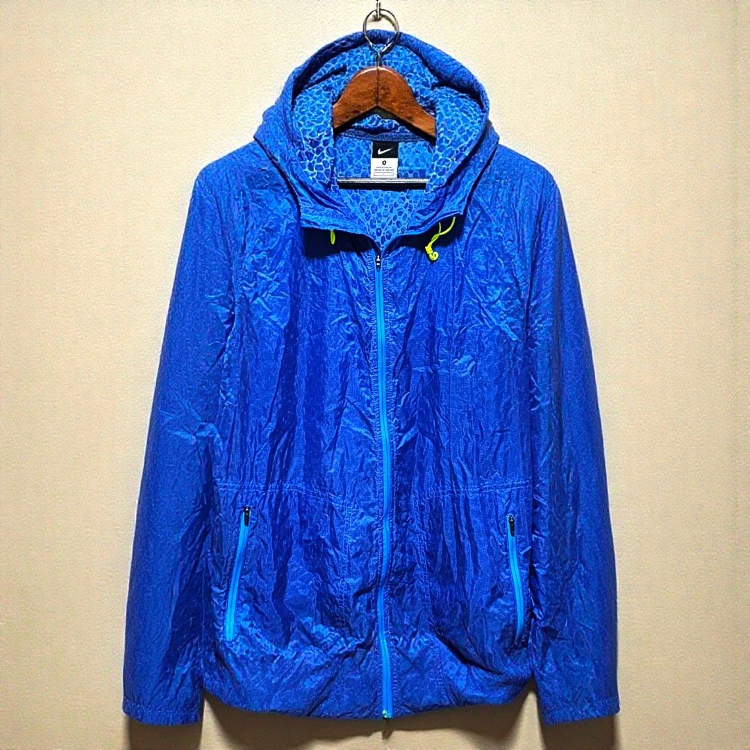 Nike Running Jacket (Category: Coats, Jackets and Outerwear) located in Quezon City. Submitted by willfiresafety (Listing ID 1462271409, Image 1). Description: small to medium.