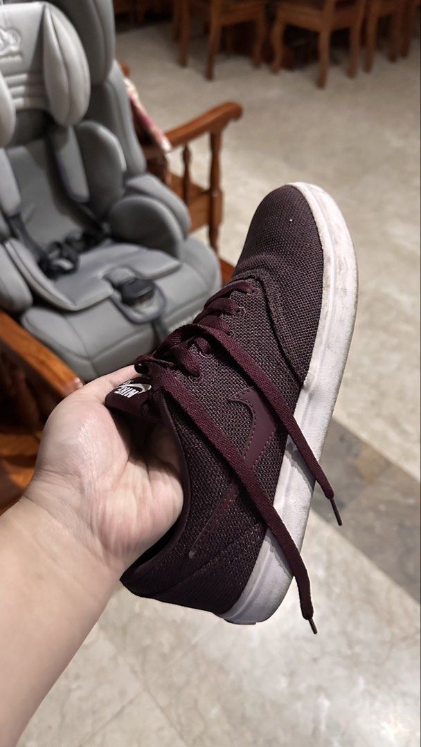 Nike SB Burgundy Sneakers (Category: Sneakers) located in Manila. Submitted by dyelizabet65197 (Listing ID 1462278407, Image 2). Description: - Burgundy Nike SB sneakers - Breathable mesh upper - Classic white soles - Laces are intact - Ideal for everyday wear and skateboarding.
