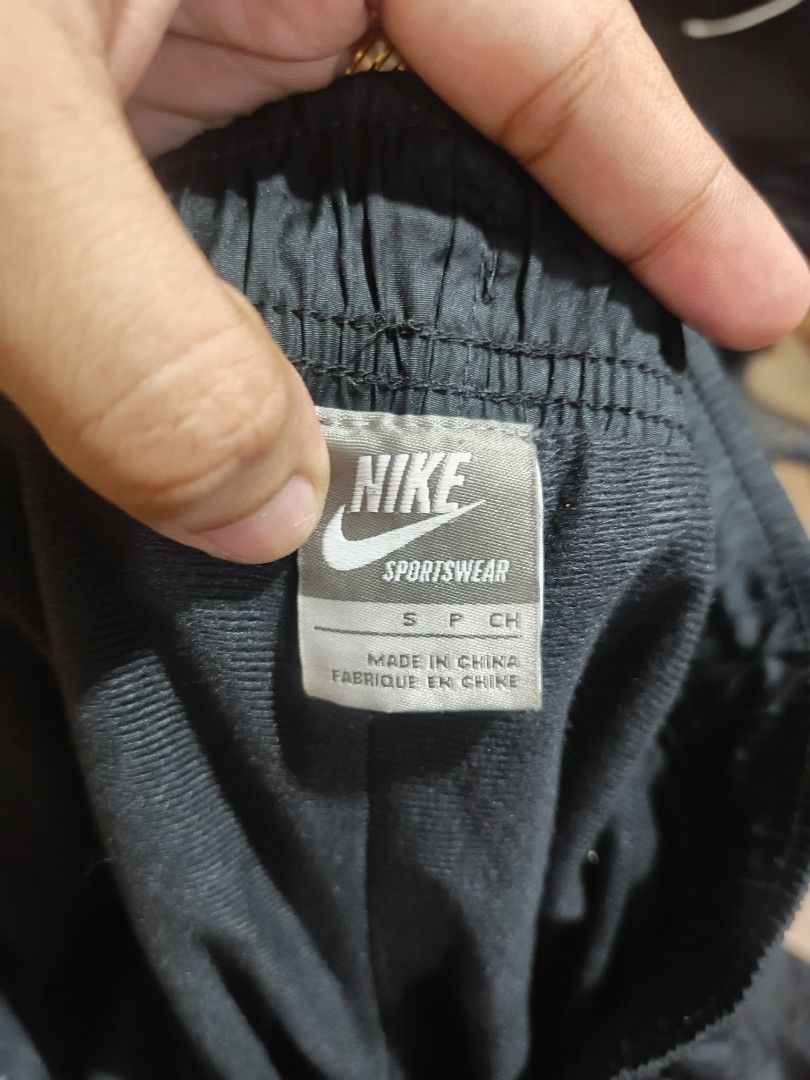 Nike track pants embroidered logo (Category: Activewear) located in Taguig. Submitted by oswyn_thrifts (Listing ID 1462268870, Image 3). Description: Nike Track Pants Embroidered logo excellent condition no issue small on tag, best fits large Dimes: W-30 to 36 L-40 Leg open-9 750+sf taguig.