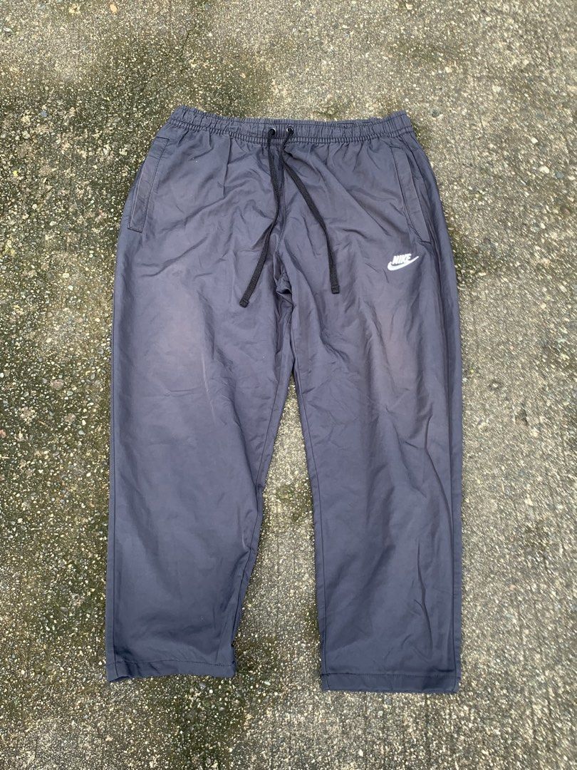 NIKE TRACKPANTS EMBROID 36 width 36 length (Category: Joggers) located in San Jose. Submitted by kapitan.onixxc (Listing ID 1462278747, Image 2). Description: STRETCHABLE 32-38.