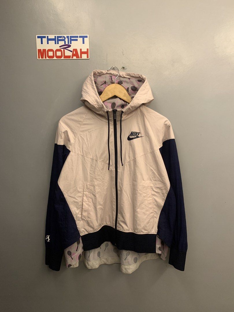 NIKE WINDBREAKER JACKET ( WOMENS ) (Category: Coats, Jackets and Outerwear) located in Cavite. Submitted by thrift2moolah (Listing ID 1462288639, Image 1). Description: Nike Windbreaker Jacket ( Womens ) Xs on tag 23/23-25 Excellent condition cut neck tag 450 add sf.