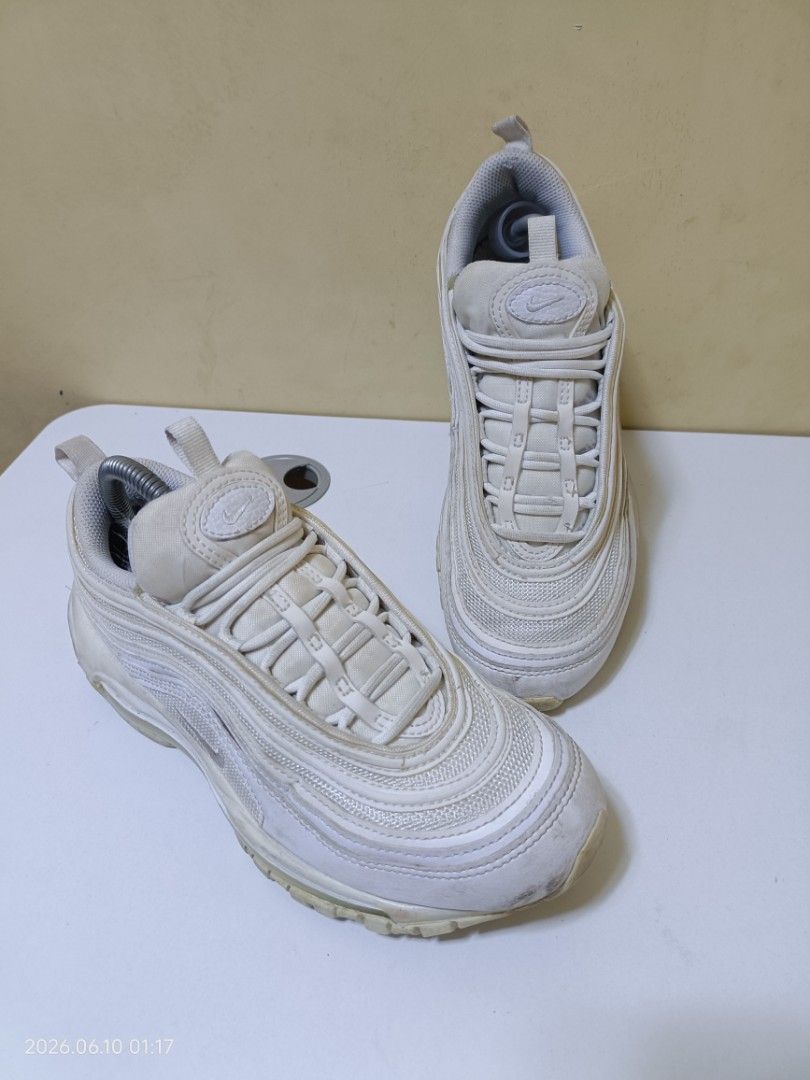 Nike women's shoes (Category: Sneakers) located in Baguio. Submitted by mariemaeb53657 (Listing ID 1462424051, Image 2). Description: .