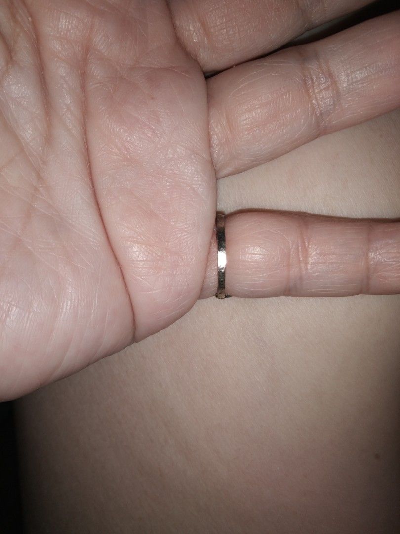 Non tarnish size 7 flower ring (Category: Rings) located in Quezon City. Submitted by eidorableshop (Listing ID 1462264052, Image 2). Description: .