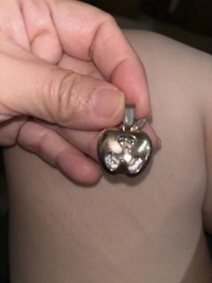(Category: ) located in . Submitted by vintageaccessories (Listing ID 1462269137, Image 1). Description: .