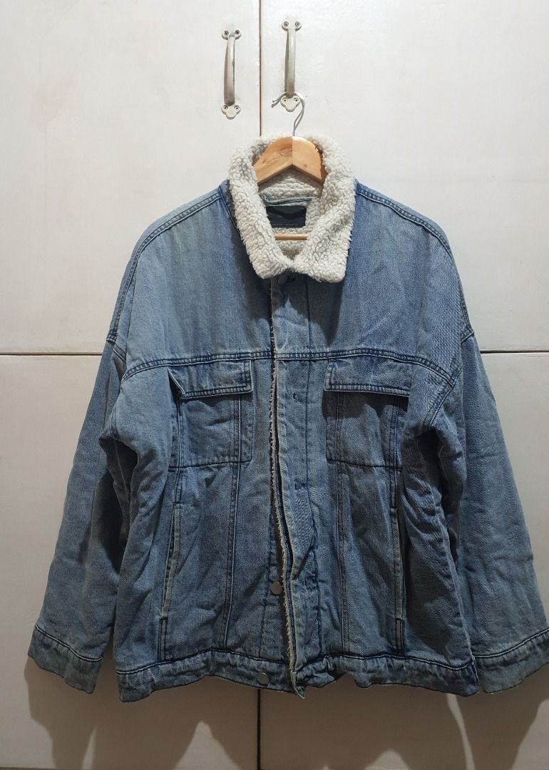 AUTHENTIC OAK+FORT 'SHERPA' DENIM JACKET (Category: Coats, Jackets and Outerwear) located in Manila. Submitted by ako.si.lemmor (Listing ID 1462308972, Image 1). Description: This item is authentic but thrifted, manage your expectation. Dimes: 23X27 (XL-XXL) Color rate: 8.5/10 Issue: One missing button, needs deep cleaning Ship at your own cost or pickup Mandaluyong..