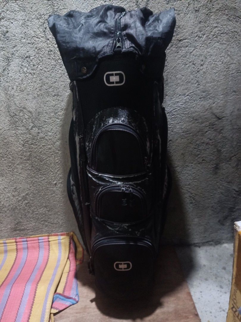 OGIO golf bag with accessories (Category: Golf) located in Manila. Submitted by miguelmatt20434 (Listing ID 1462262367, Image 2). Description: .