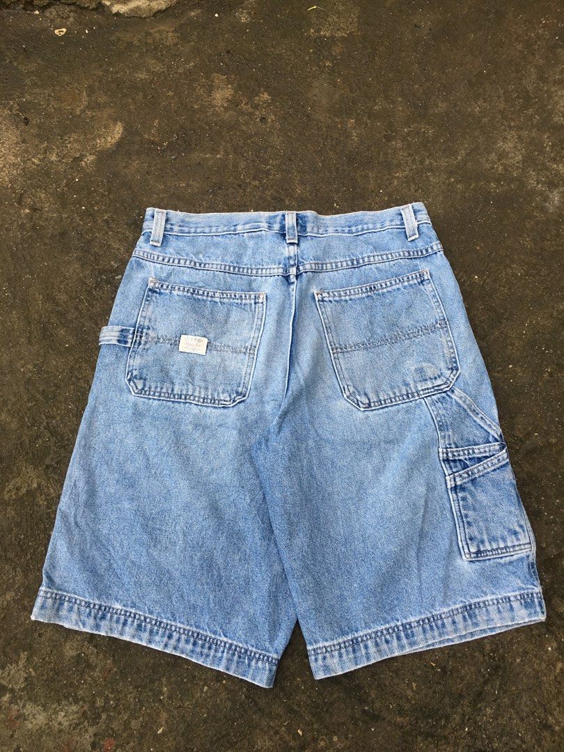 Old Navy Carpenter (Category: Activewear) located in Calapan. Submitted by thrift_ni_forts (Listing ID 1462275351, Image 1). Description: 33 Waistline 23 Length 14 Thigh 11 Hem Need Wash 9/10 Color Rate Excellent Condition .