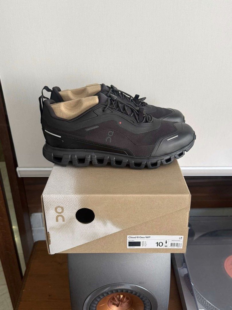 ON Cloud Geo 6 WP Waterproof Black (Category: Sneakers) located in Bocaue. Submitted by asys06 (Listing ID 1462357117, Image 2). Description: - ON Cloud 6 Geo WP Shoes - Color: Black - Size: US Men's 10 - Waterproof design - Comes with original box - Ideal for running and everyday wear - Ready for your next adventure.