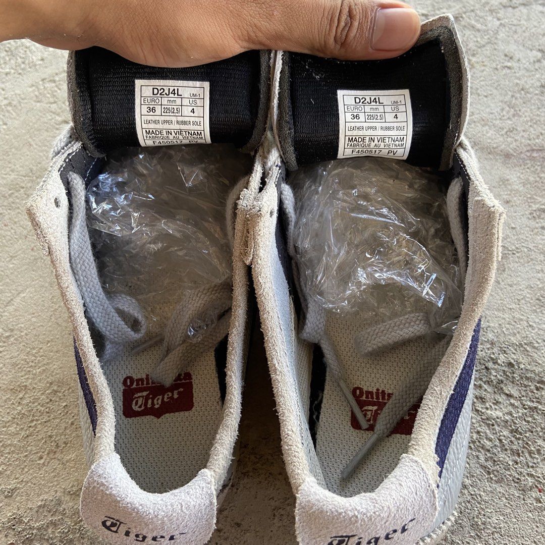 Onitsuka Tiger Mexico (Category: Sneakers) located in Solano. Submitted by _cleho (Listing ID 1462329763, Image 3). Description: no issue, item is authentic, like new condition.