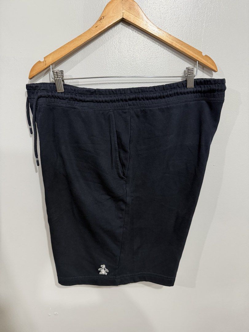 Orginal Penguin Sweat short (Category: Shorts) located in Imus. Submitted by medyogoodguys (Listing ID 1462419811, Image 3). Description: Original Penguin Sweat short Excellent condition Size XL Fits: 32-36 waistline 1,280 pesos only + sf Dm.