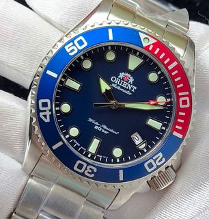 (Category: ) located in . Submitted by thewatchshoppe (Listing ID 1398943618, Image 1). Description: .