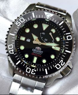 (Category: ) located in . Submitted by thewatchshoppe (Listing ID 1398947058, Image 1). Description: .