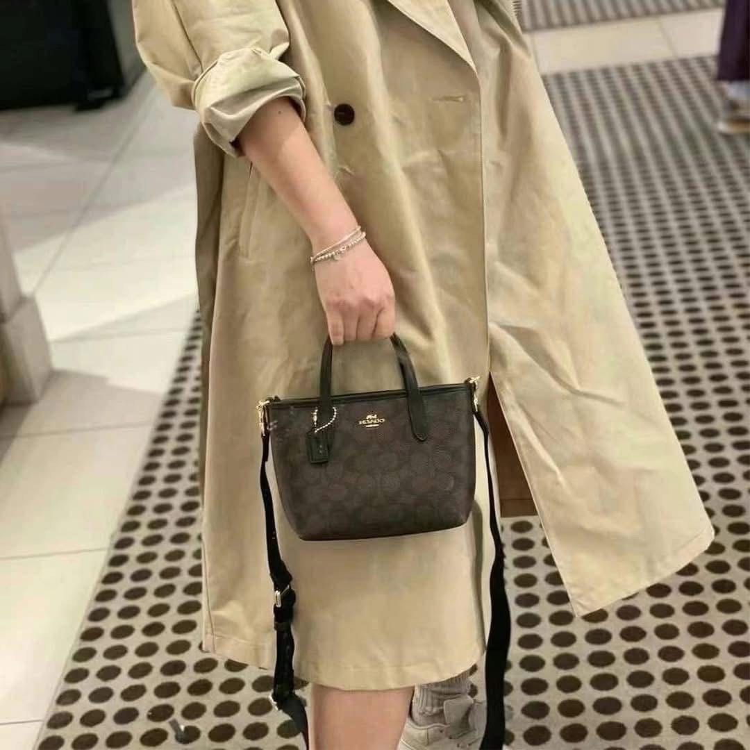 💯ORIGINAL COACH MINI CITY TOTE WALNUT (Category: Cross-body Bags) located in Quezon City. Submitted by ashongsstore (Listing ID 1462269893, Image 1). Description: 👜 C🅾️ACH COLLECTION👜 🇵🇭AVAILABLE🇵🇭 Mini Bags Small bags, BIG STYLE! 😍💕 For the girls who love keeping it cute, classy, and compact — these C0ach mini bags are perfect for you! ✨ Mini Rowan Mini Satchel Mini City Tote Crossbody Lacey (New Version) Crossbody Perfect for your pho