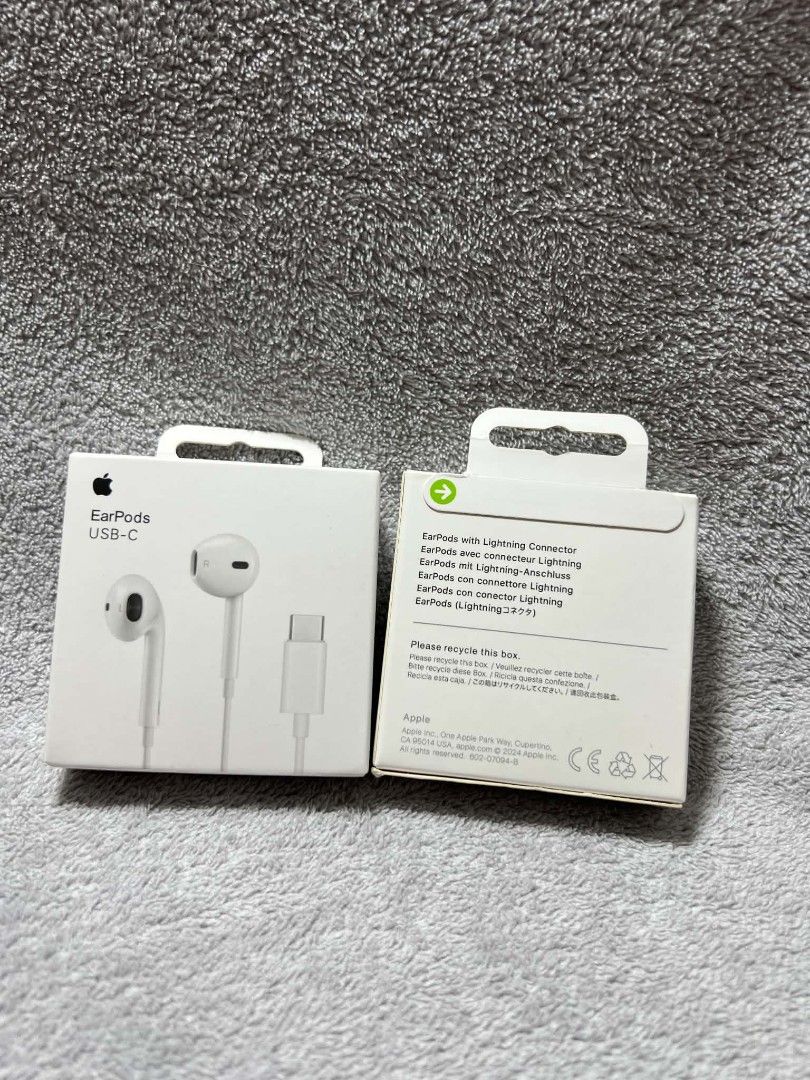 Original iPhone Earphones – Lightning & Type-C (Category: Earphones) located in Manila. Submitted by warm_jamin (Listing ID 1462288516, Image 2). Description: 🎧 Original iPhone Earphones – Lightning & Type-C 🔌 Available in Lightning & USB Type-C 📦 Sealed Items / Brand New 🎵 Clear & Crisp Sound Quality 📱 Compatible with supported iPhone models 🚚 Same-Day Delivery Around Manila 📍 Pickup Available 📩 PM us for price, availability & orders.