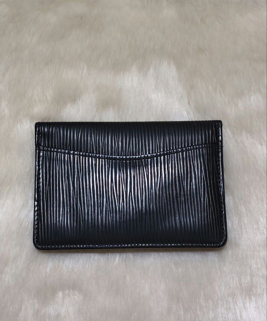 Original LV Epi Card Holder (Category: Luxury Bags & Wallets) located in Quezon City. Submitted by docshop.orig (Listing ID 1462358806, Image 2). Description: .