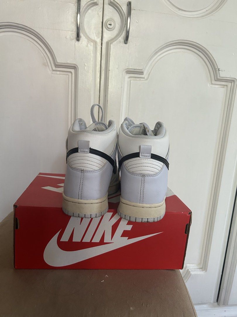 Original Nike Dunk High (Category: Sneakers) located in Meycauayan. Submitted by ms.einz (Listing ID 1462277343, Image 3). Description: - 💯Original Nike Dunk - Colorway: Summit White and Football Grey - Size: 6Y (US Youth) 24cm pr equivalent size 7 - Good Condition:, comes with original Nike box Bought @nike glorietta #nike #nikedunk #adidas .
