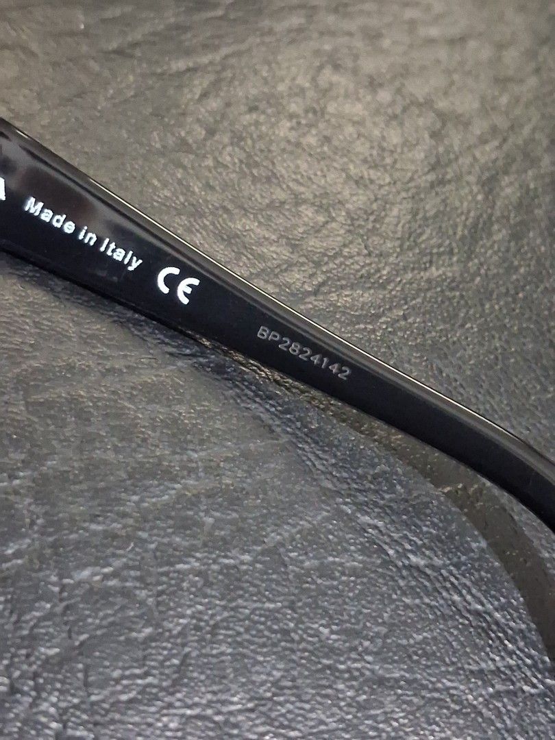 ORIGINAL Prada VPR 03H Eyewear Made in Italy(Coded) (Category: Sunglasses & Eyewear) located in Mandaluyong City. Submitted by daddyjpanlilio24 (Listing ID 1462340619, Image 3). Description: P 2500 FIX PRICE+SF Size 53.16 135 Graded lens hindi ko alam sukat papalitan nyo nalang sa sukat niyo Pede sa progressive Like new Condition 9/10 No issue Mandaluyong Shipping/Payment: Gcash/Maya Jnt payment 1st no cod Lalamove payment upon rider pick up.