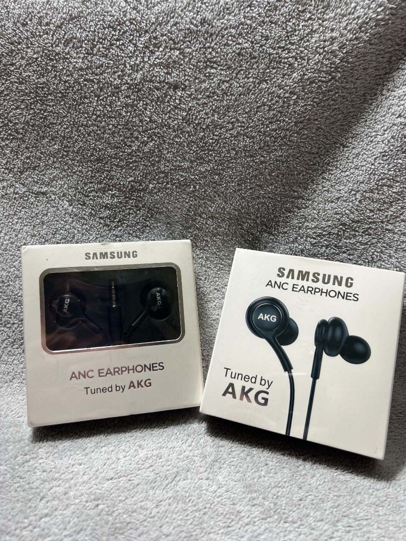 Original Samsung Earphones – Type-C & 3.5mm (Category: Earphones) located in Manila. Submitted by warm_jamin (Listing ID 1462286931, Image 3). Description: 🎧 Original Samsung Earphones – Type-C & 3.5mm ✅ 100% Original Samsung 🔌 Available in USB Type-C & 3.5mm 📦 Sealed Items / Brand New 🎵 Clear & Crisp Sound Quality 📱 Compatible with supported Samsung and other devices 🚚 Same-Day Delivery Around Manila 📍 Pickup Available 📩 PM us for price,