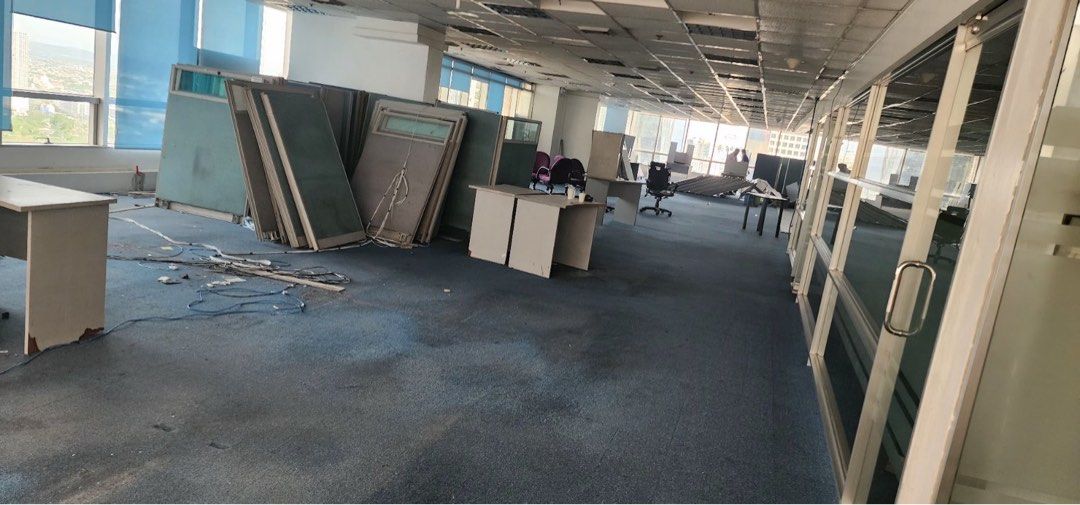 Ortigas Center For Rent (Category: Commercial) located in Mandaluyong City. Submitted by olxph_138268813_reapcpi (Listing ID 1462402276, Image 3). Description: Area: 291sqm Price: P500/sqm .