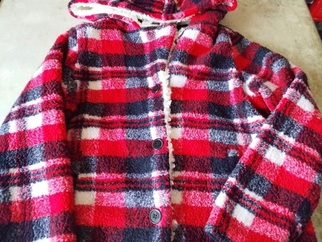 Outwear US BNEWTAG (Category: Coats, Jackets and Outerwear) located in Los Banos. Submitted by mania-62906 (Listing ID 1462301291, Image 3). Description: BNewtag. US Large. Heavy duty. Bulky. For cold climate..