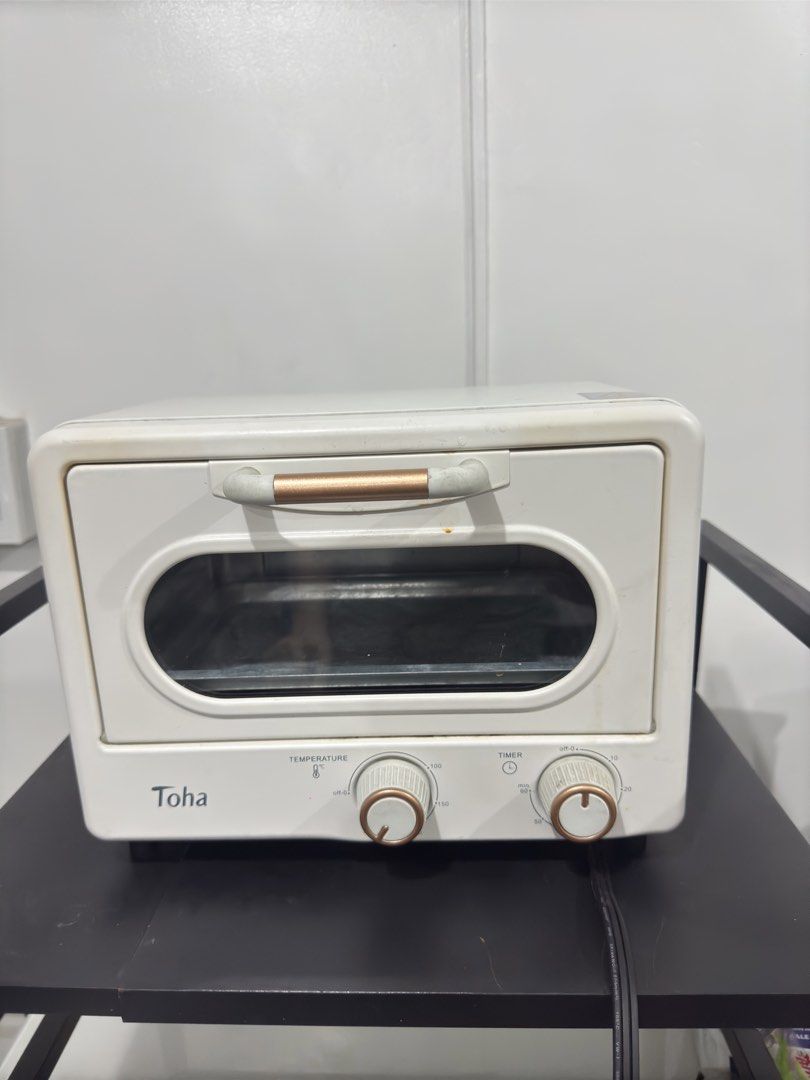 Oven toaster (Category: Ovens & Toasters) located in Manila. Submitted by e.fashion.house (Listing ID 1462319041, Image 3). Description: .