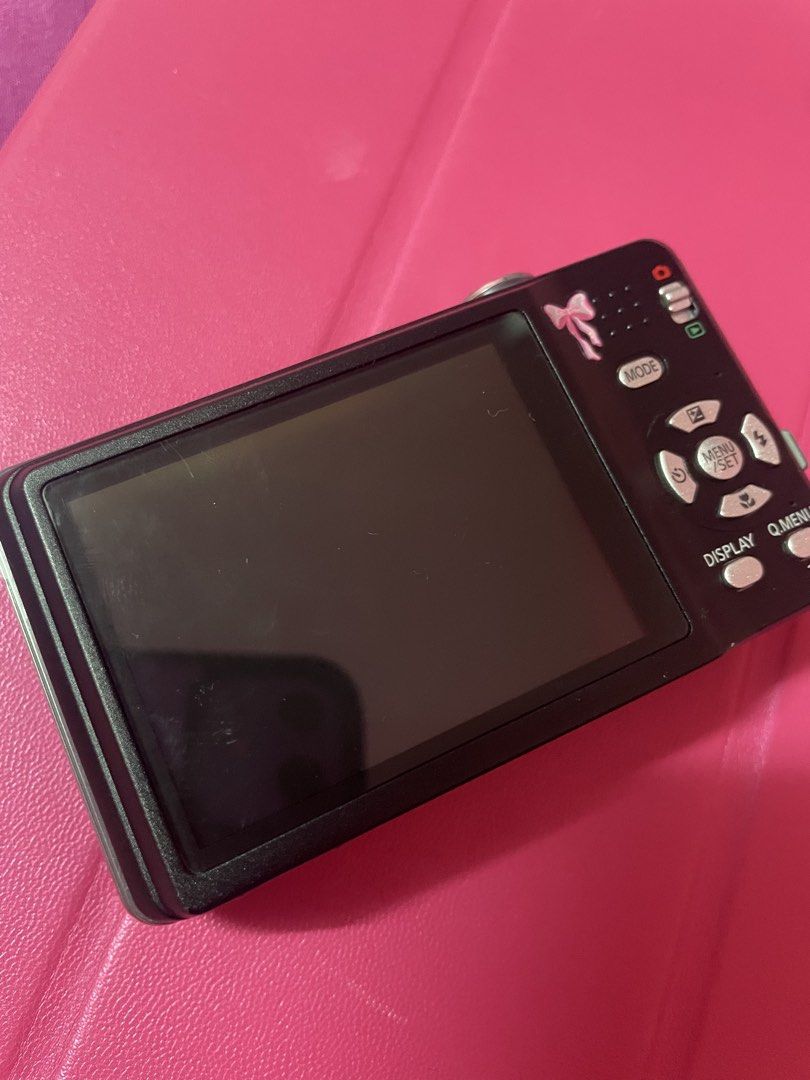Panasonic Lumix DMC-FH3 Digital Camera (DigiCam) (Category: Cameras) located in Santa Ana. Submitted by gwiyommis (Listing ID 1462354105, Image 2). Description: Specs: - 14 Megapixels - Body Condition: 9/10 (very makinis and light scratches only) - NO ISSUE at all - Screen is very clear as well as lens - Very very crisp outputs even the video output and audio!!! Inclusions: - original Panasonic battery - 2gb SD Card - Type-C card reader - univers