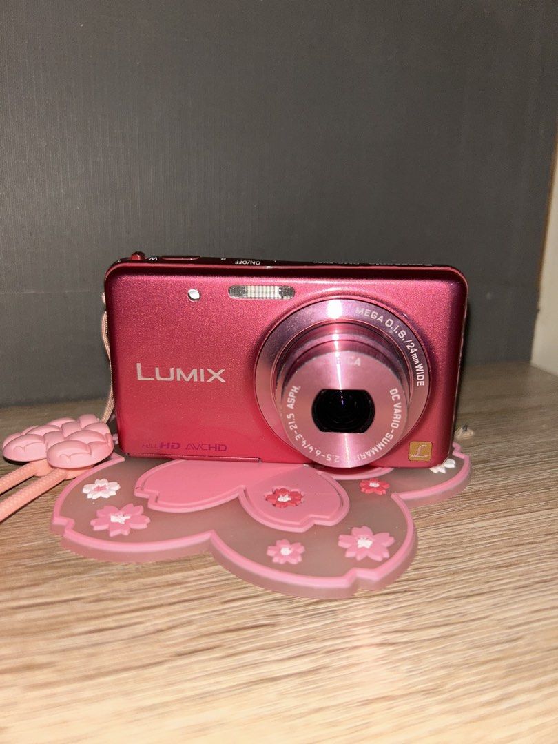 Panasonic Lumix DMC-FX80 Pink Digital Camera (Category: Cameras) located in Antipolo. Submitted by beautyxiii (Listing ID 1462266826, Image 3). Description: - Pink Panasonic Lumix DMC-FX80 camera - Features a high-quality Leica lens - Records Full HD AVCHD video BODY 8/10 Comes with original charger Touchscreen Japanese language only tho easy no navigate Issue: last 2 pictures my line even when ON and OFF when i bought this wala siyang ganun napa