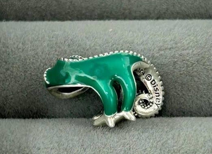 PANDORA DISNEY TANGLED PASCAL COLOR CHANGING CHARM (Category: Charms) located in Pasig City. Submitted by titalana2011991 (Listing ID 1462306036, Image 2). Description: BRANDNEW BOX AND PAPER BAG PAY AS U ORDER.