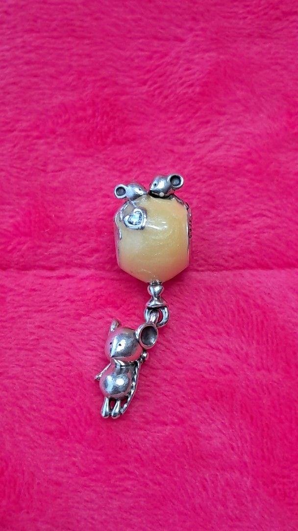 PANDORA Honey Pot Mouse Charm (Category: Charms) located in Santa Rosa. Submitted by majanice (Listing ID 1462276961, Image 1). Description: Pandora charm Adorable honey pot charm with two playful mice. - One mouse is climbing the pot, the other is attached to the pot - A whimsical addition to any jewelry collection..