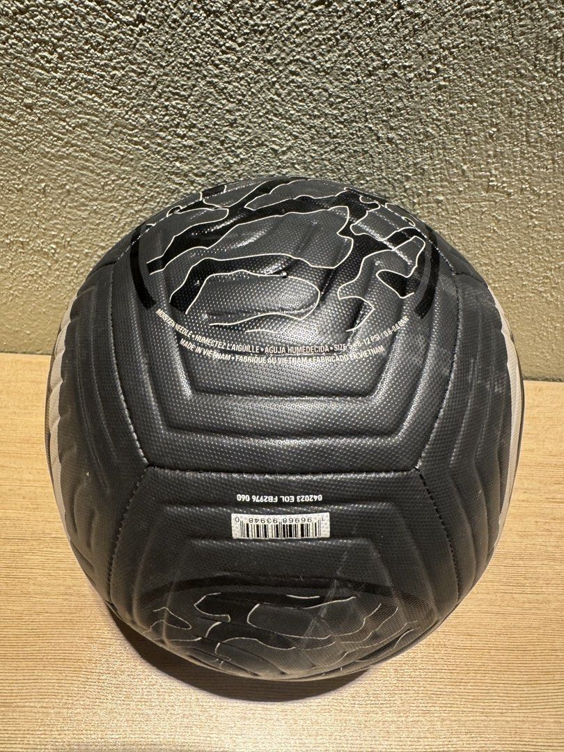 Paris Saint-Germain x Jordan Soccer Ball (Category: Racket and Ball Sports) located in Manila. Submitted by kuroshirooreo (Listing ID 1462274936, Image 3). Description: - Official Paris Saint-Germain x Jordan soccer ball - Features iconic PSG crest and Jordan Jumpman logo - Stylish dark grey color with white accents and graphics - Made in Vietnam - Ideal for collectors and passionate fans.