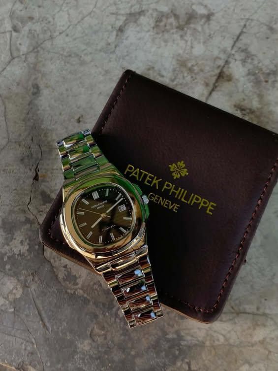 patek philippe nautilus (Category: Men's Watches) located in Manila. Submitted by trustthrift2002 (Listing ID 1462376196, Image 2). Description: patek philippe watch black dial excellent working heavy,heavy strap.