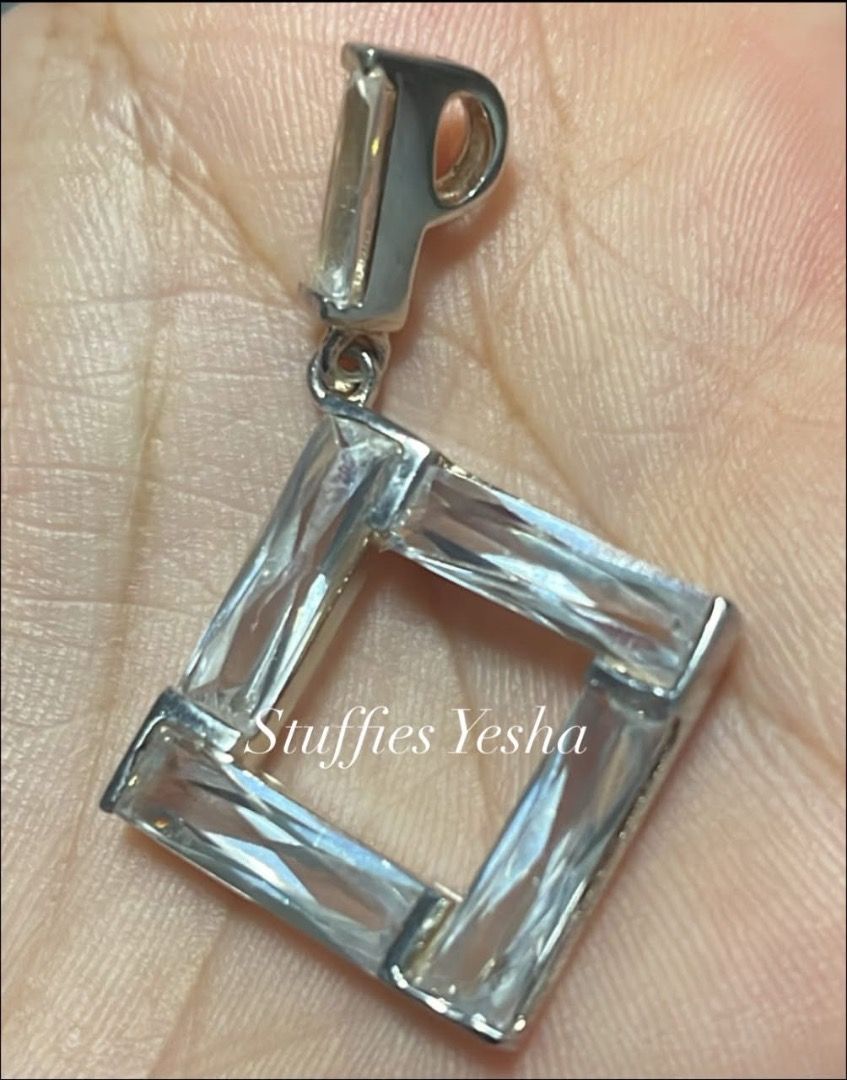 Pendant with letter P (Category: Necklaces) located in Manila. Submitted by stuffiesyesha (Listing ID 1462386307, Image 1). Description: .
