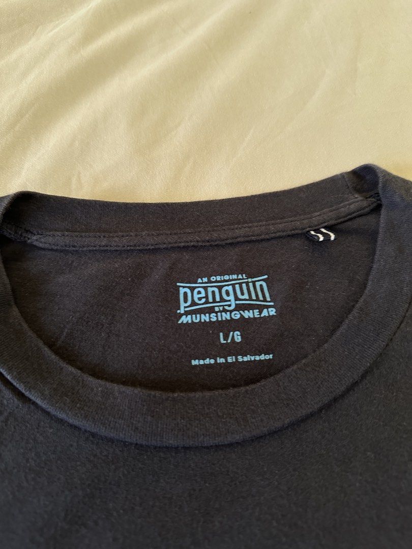 Penguin Tshirt XL (Category: Tshirts & Polo Shirts ) located in Muntinlupa City. Submitted by alabang__thrift (Listing ID 1462302368, Image 2). Description: .