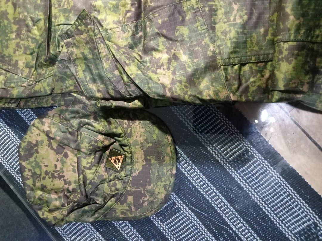 Philippine Army 409 Pattern Uniform Set with Cap (Category: Sets & Coordinates) located in Quezon City. Submitted by northfacered (Listing ID 1462324920, Image 3). Description: - Genuine Philippine Army 409 pattern uniform set - Includes jacket, pants, and matching cap - Size: Small Long - Chest size: 40" to 42" - Manufactured: July 2022 - For Philippine Army use only.