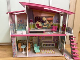 (Category: ) located in . Submitted by loved2ndhand (Listing ID 1462266530, Image 1). Description: .
