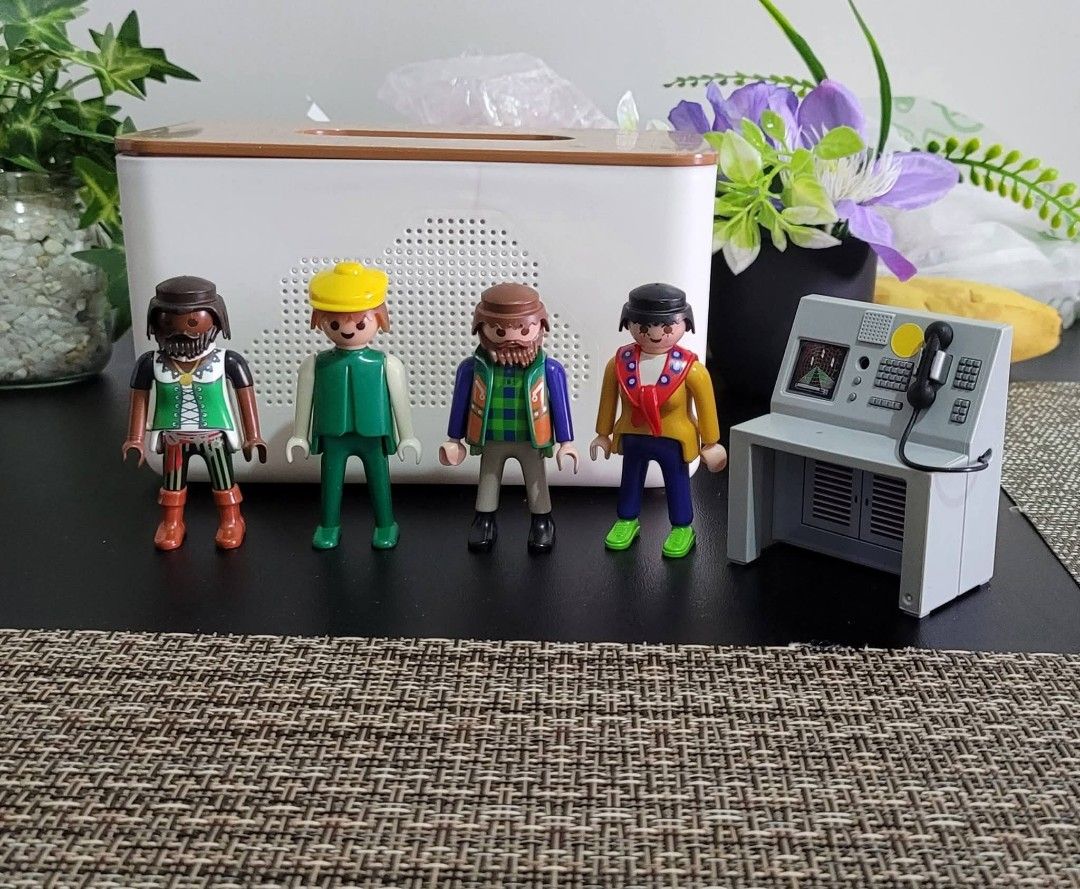 Playmobil Figures toys (Category: Figurines & Statues) located in Pasig City. Submitted by samnok_toys_ph (Listing ID 1462289066, Image 1). Description: computer - 150 red scarf girl - 100 beard guy - 100 pirate - 100 yellow cap - 100 loc cainta and makati mop gcash gotyme bpi maya maribank lalamove grab jnt.