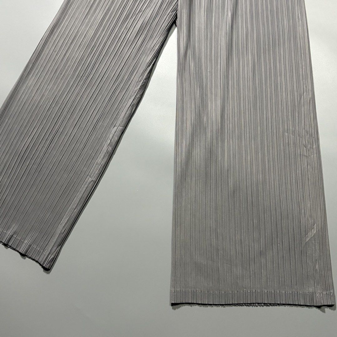 Pleats Please Issey Miyake (Category: Other Bottoms) located in Tayabas. Submitted by tayabaskartell (Listing ID 1462268942, Image 3). Description: .