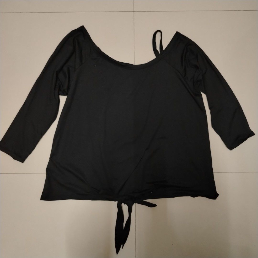 (plus size) black longsleeves long sleeves xl large (Category: Longsleeves) located in Quezon City. Submitted by mistyforestph (Listing ID 1462342306, Image 2). Description: - brand new - super stretchable - size: length 25", width 22" (bust 44+) meetup: novaliches bayan shipping: j&t or lalamove mop: gcash or bank transfer (strictly no COD).