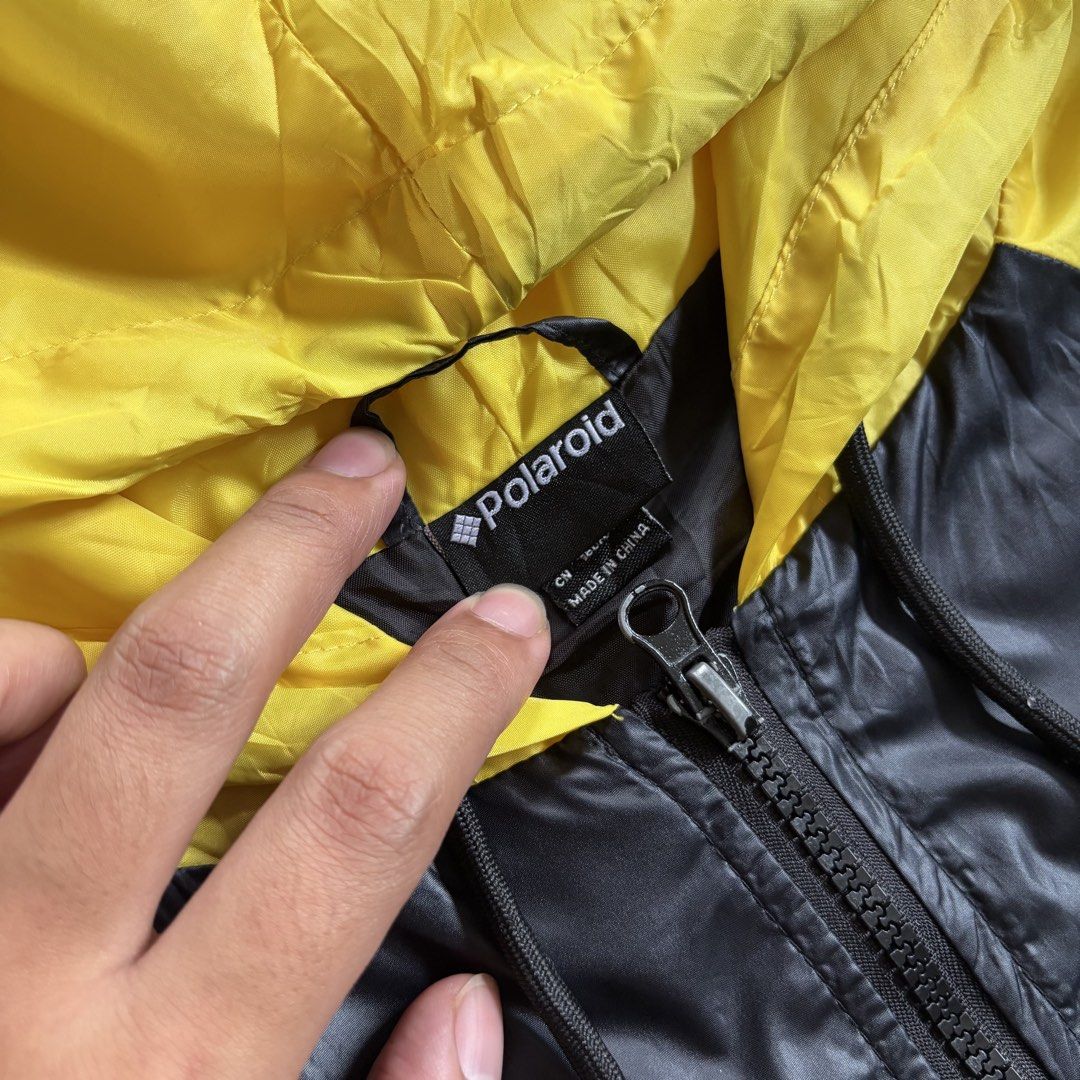 POLAROID WINDBREAKER JACKET (2016) (Category: Coats, Jackets and Outerwear) located in Taguig. Submitted by clarrk95 (Listing ID 1462274353, Image 3). Description: Polaroid Windbreaker Jacket (2016) Size: S (tag) Length: 23inches Width: 19inches Sleeve Length: 20.5inches PRICE: ₱450 ONLY! ✅ brandnew condition ✅ add shipping fee ✅ ignoring LP inquiry Shipping: Lalamove | J&T | LBC Location: Taguig📍 Payment: Gcash | Bank | Cash FB: THRFT IG: thrft