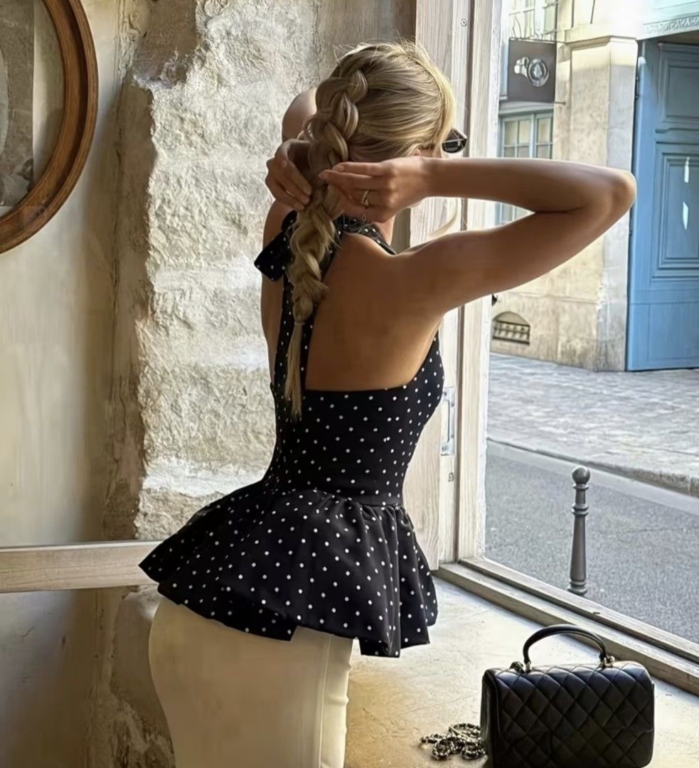 Polka halter top (Category: Sleeveless) located in Manila. Submitted by chunlimuffin_0408 (Listing ID 1462432249, Image 3). Description: L to XL.