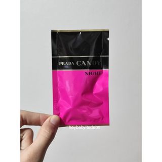 （分類：）位於 。 由 heybabyitsdebsperfume 提交（商品編號 1462282213，圖片 1）。簡介： 。