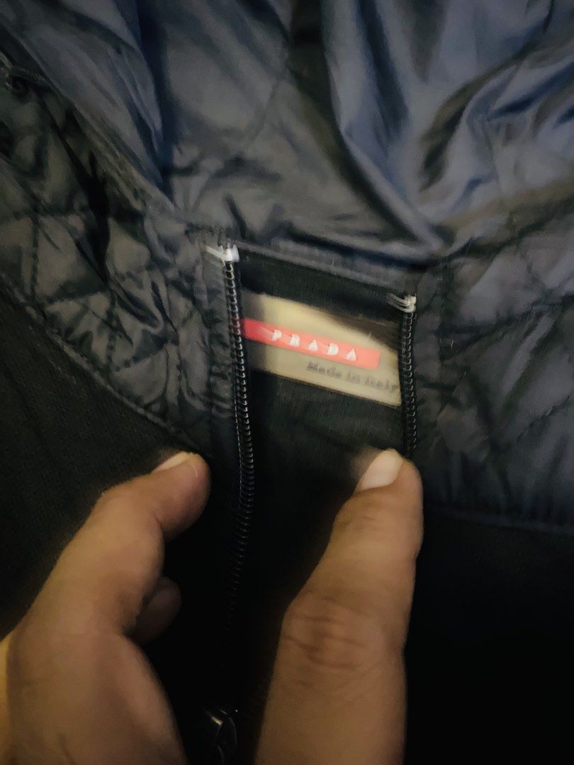 Prada Jacket (Category: Activewear) located in Caloocan City. Submitted by luxurymurayta888 (Listing ID 1462424282, Image 2). Description: small to men Medium to women no issue .