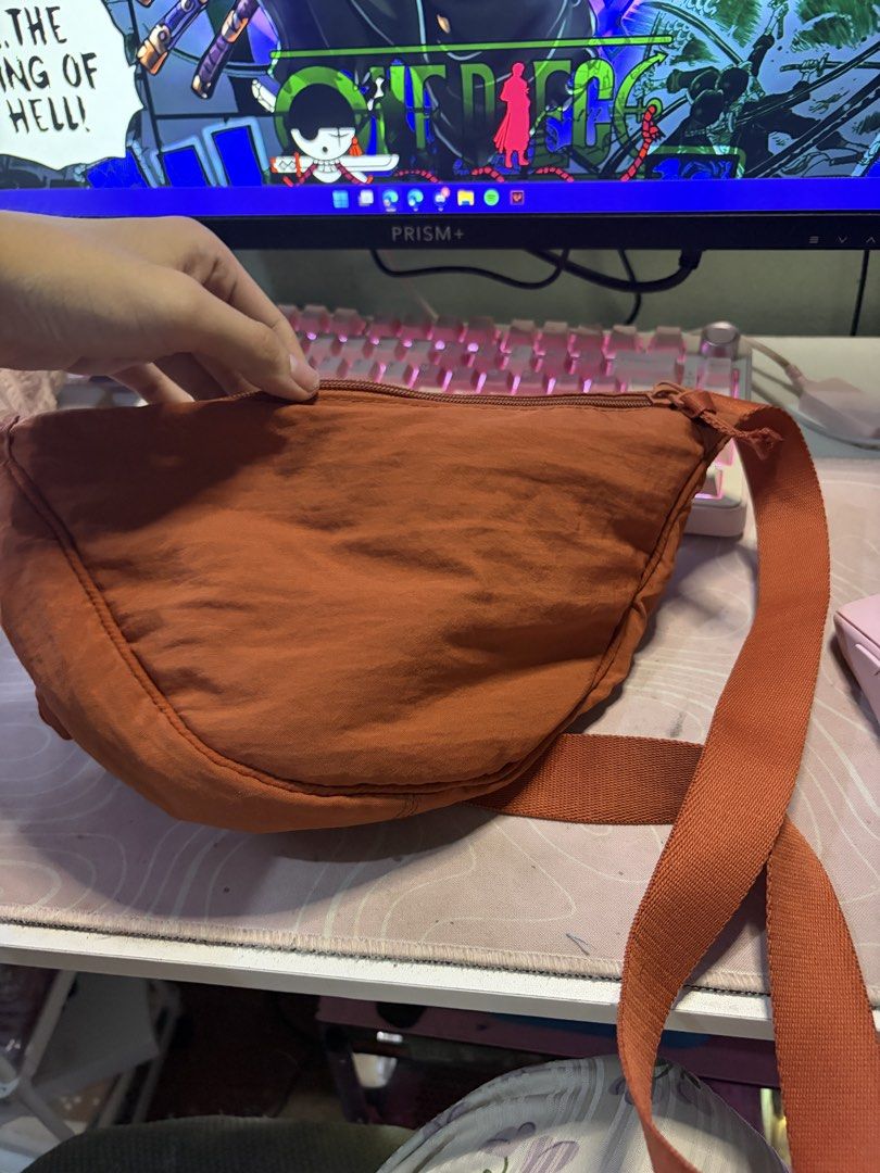 Preloved bags (Category: Shoulder Bags) located in Manila. Submitted by laulokinstr (Listing ID 1462311609, Image 3). Description: .