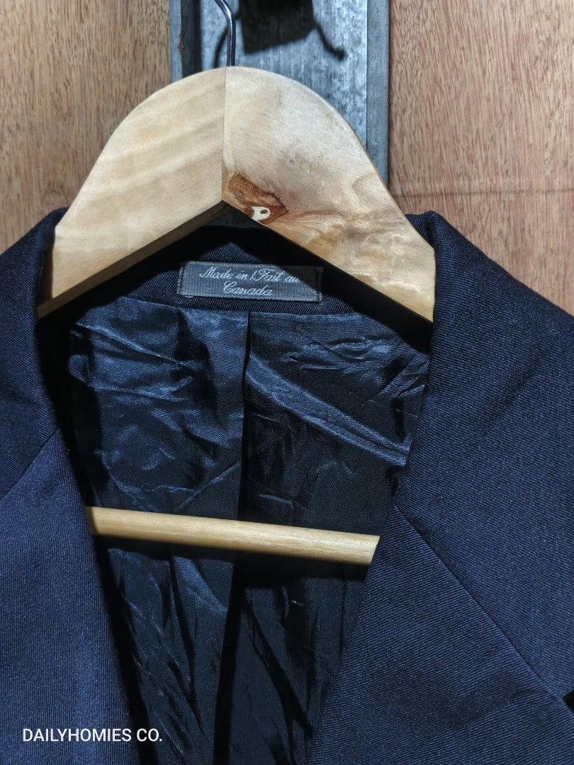 Profilo Dark Blue Blazer Size 42R 36W (Category: Coats, Jackets and Outerwear) located in Manila. Submitted by dailyhomiescollection (Listing ID 1462381104, Image 3). Description: Good as New no Issue.