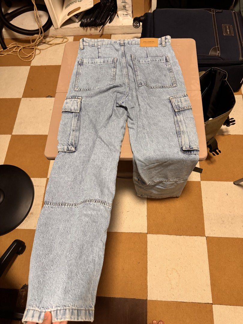 Pull & Bear Light Wash Cargo Jeans (Category: Jeans) located in Quezon City. Submitted by brochacho (Listing ID 1462336152, Image 3). Description: - Brand: Pull & Bear - Style: Light wash denim cargo jeans - Fit: Relaxed - Features: Multiple pockets, button and zip closure - Occasion: Great for casual wear - Condition: Please check photos for details -size ( EUR 36, USA 26, 29).