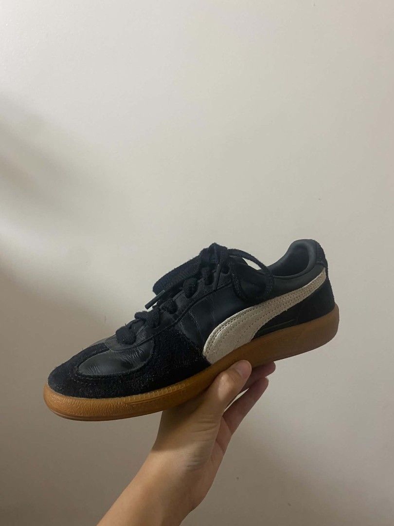 Puma Palermo (Category: Sneakers) located in Manila. Submitted by marianne.desiree (Listing ID 1462422612, Image 2). Description: Authentic Puma Palermo Size US 7 black/white calf leather suede panelling panelled design Formstrip logo logo-debossed tongue logo tag round toe front lace-up fastening branded heel counter branded insole gum-rubber sole -No box (galing canada so d na nauwi box) -Rfs: di na nagagamit.