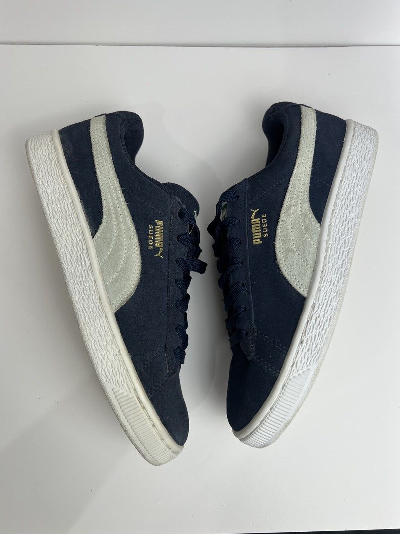 Puma Suede Classic Navy Blue Sneakers (Category: Sneakers) located in Baguio. Submitted by caaamille.rms (Listing ID 1462282477, Image 3). Description: - Classic Puma Suede sneakers - Color: Navy blue with light grey formstrip - Laces: Dark blue - Soles: White rubber - Ideal for casual wear - Versatile and easy to style Excellent to new condition Size: 6 Mens, 24cm, 38euro.