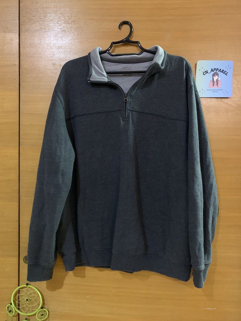 Qzip oversize sweater (Category: Coats, Jackets and Outerwear) located in Malabon City. Submitted by Cn_apparel (Listing ID 1462313344, Image 1). Description: L-xxl.
