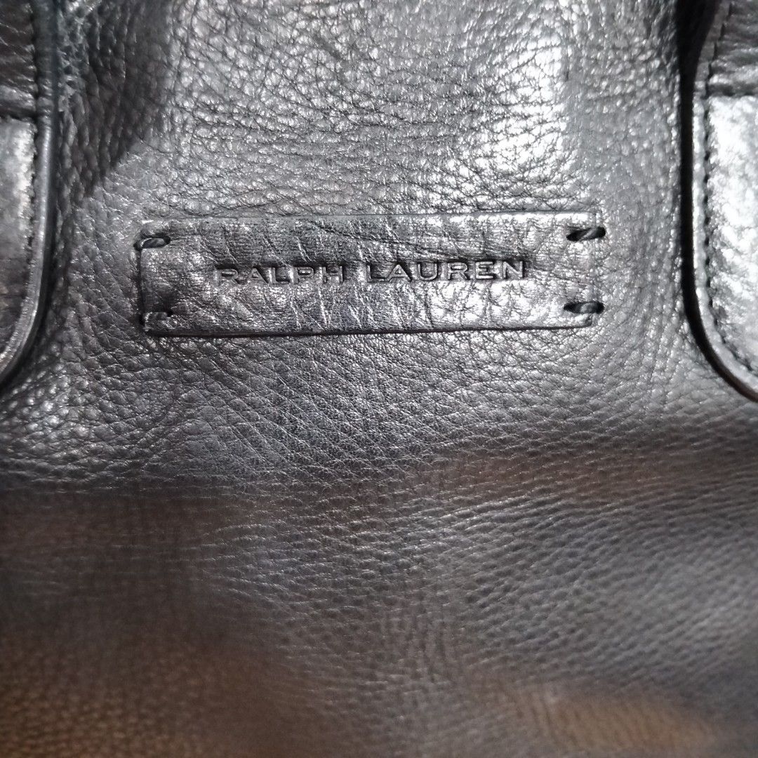 Ralph Lauren Leather Bag (Category: Purses & Pouches) located in El Salvador. Submitted by francheskaukayukay (Listing ID 1462315751, Image 2). Description: pure leather.