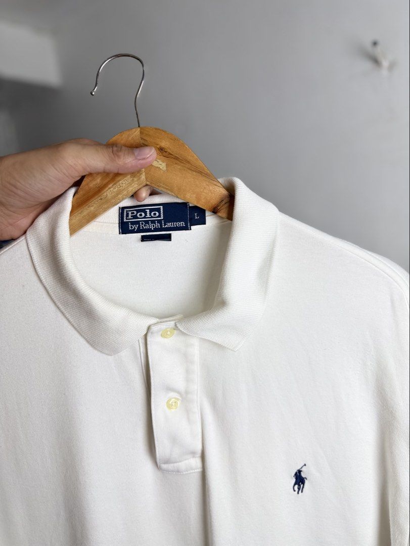 Ralph lauren white polo shirt (Category: Tshirts & Polo Shirts ) located in Daraga. Submitted by casualthread (Listing ID 1462412203, Image 2). Description: Authentic Issue last 4 pic Minimal stain need wash and minimal scratch malapit sa neck tag and slit 22.5-23x29.5 9/10 Large xl.